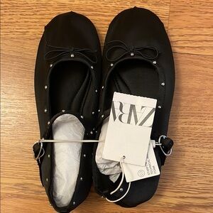 Zara Kids Black Dress Shoes with bow and studs Details